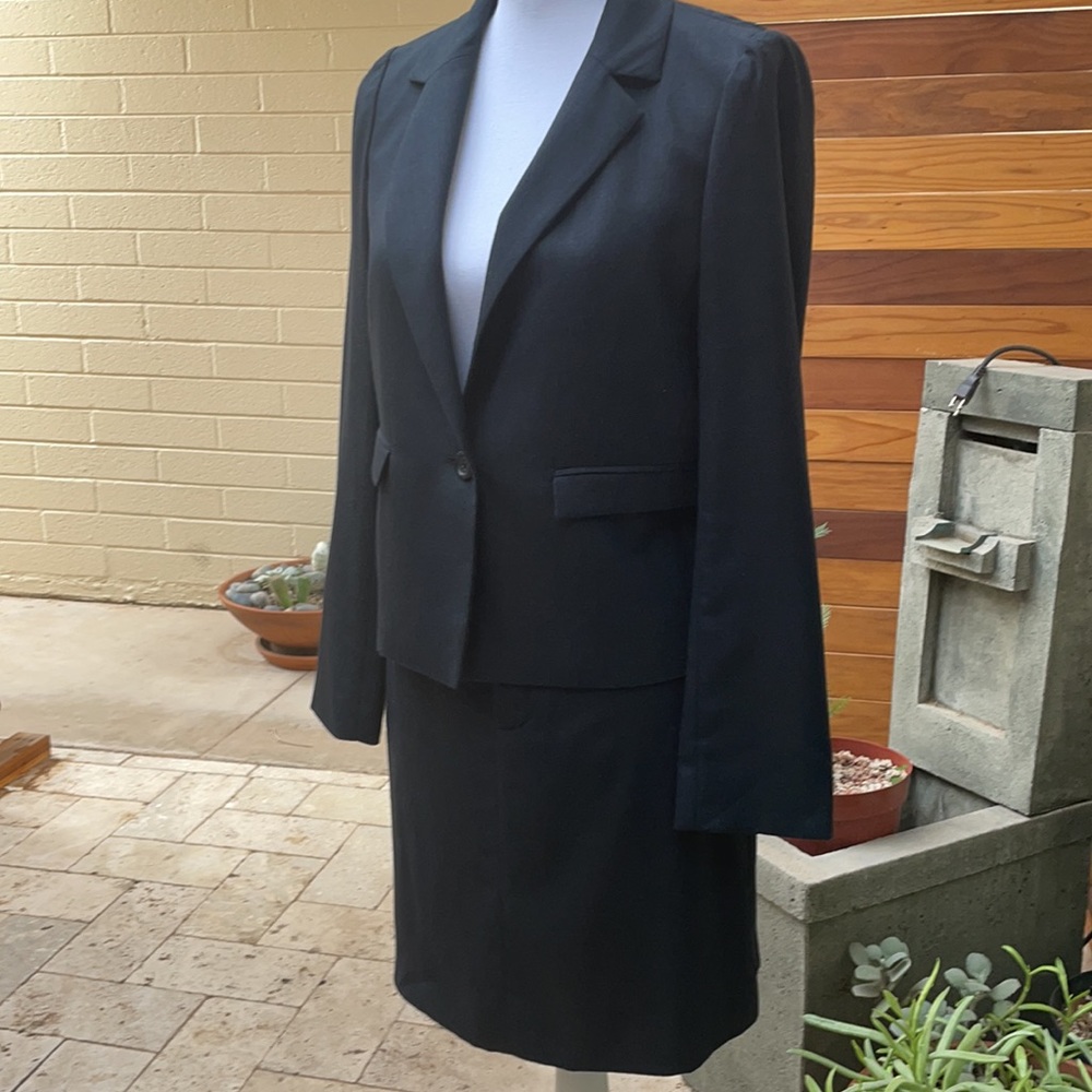 Chic and Playful CHLOE Navy Skirt & Jacket - MINT Condition